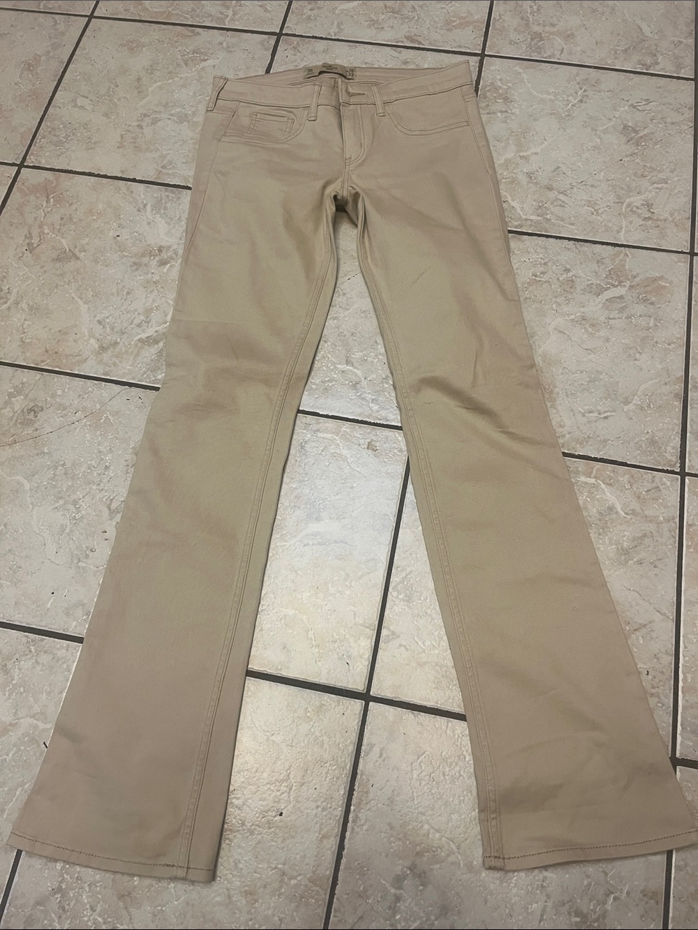Hollister Beige bootcut Jeans 3 26W NWOT